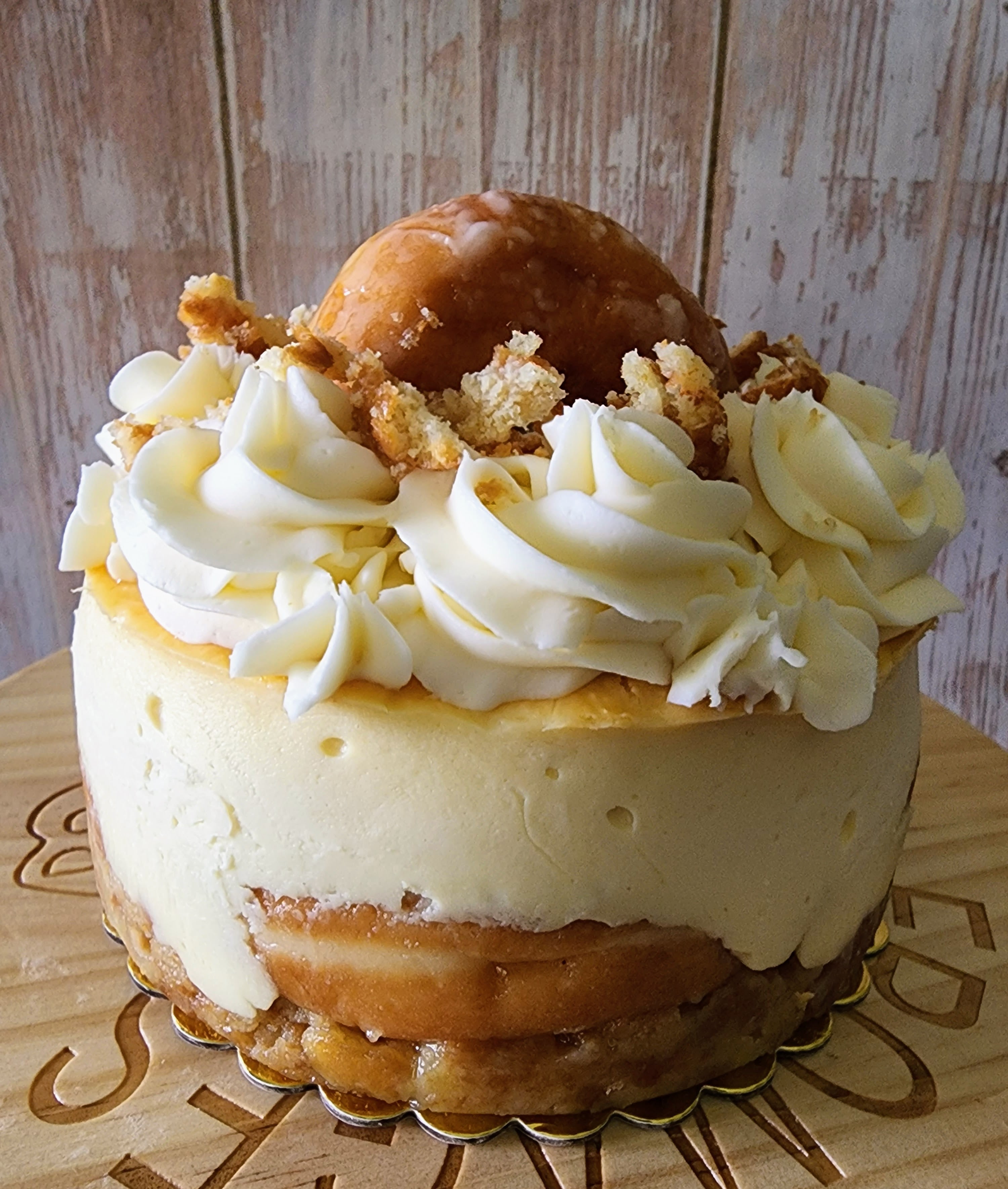 Crispy Glaze Doughnut Cheesecake